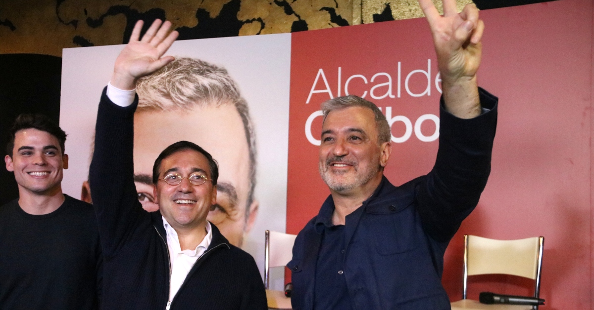 El ministre d'Afers Exteriors, José Manuel Albares, i Jaume Collboni, alcaldable del PSC a Barcelona (Sílvia Jardí, ACN)