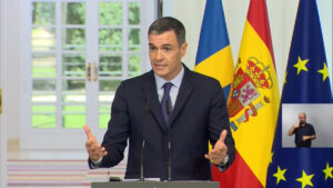 El president espanyol, Pedro Sánchez, en roda de premsa a la Moncloa (ACN)