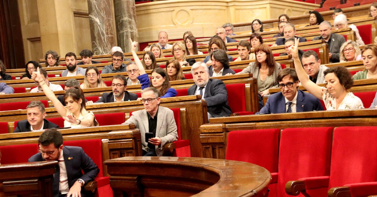 El pleno del Parlament vota contra la tramitación de la propuesta del PSC y Cs sobre retribuciones de expresidentes (Marta Sierra, ACN)