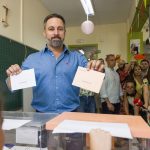El líder de Vox, Santiago Abascal, antes de votar en el colegio Cristo Rey de Madrid