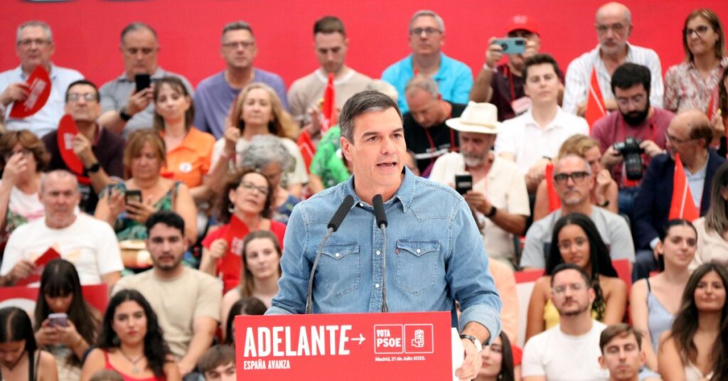 El líder del PSOE, Pedro Sánchez, al míting de tancament de campanya, a Getafe (Roger Pi de Cabanyes, ACN)