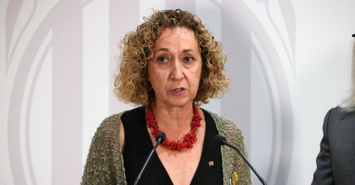 La consellera de Territorio, Ester Capella, en rueda de prensa en Blanquerna después de reunirse con la ministra de Transportes (Andrea Zamorano, ACN)