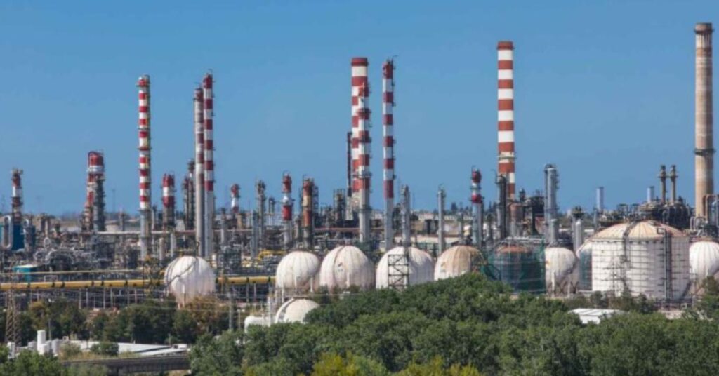 Empresa Repsol Química, situada en el Polígono Norte del Morell (Tarragonès)