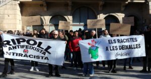 Concentración en Ripoll para defender el derecho al empadronamiento (Marina López, ACN)