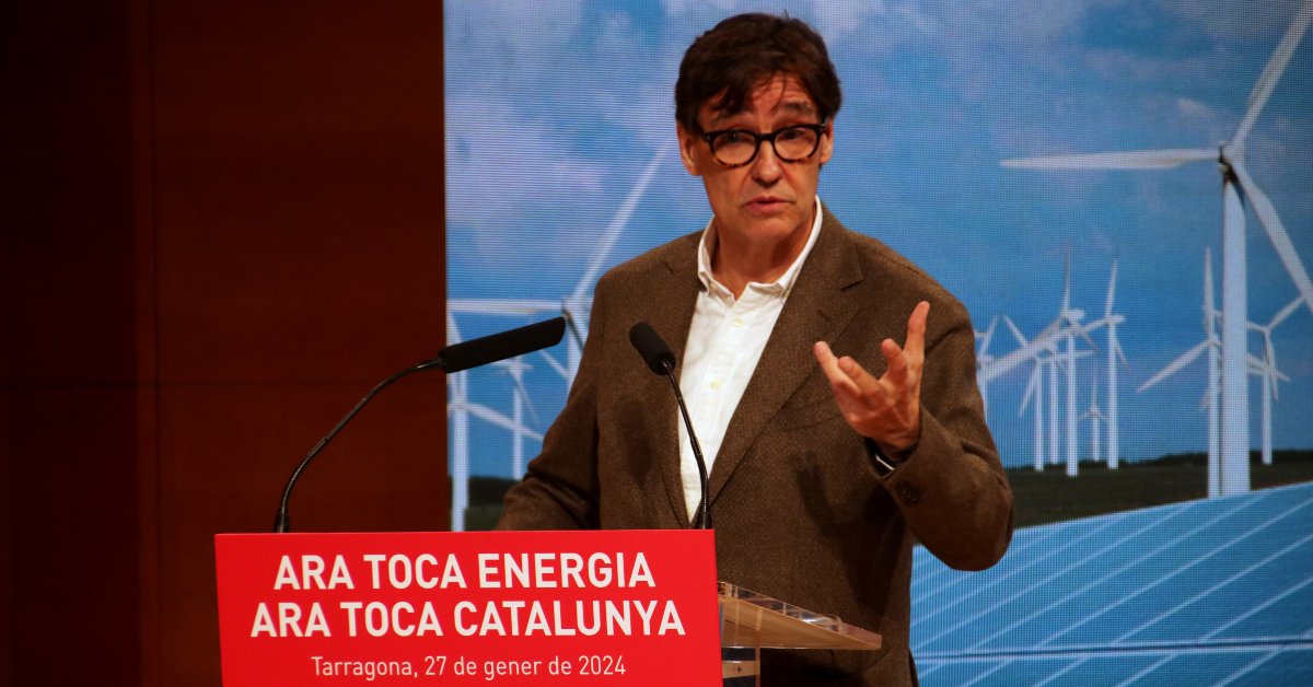 El primer secretari del PSC, Salvador Illa, durant la seva intervenció feta en la jornada 'Construïm una nova majoria de progrés. Ara toca energia', celebrada a Tarragona (Mar Rovira, ACN)