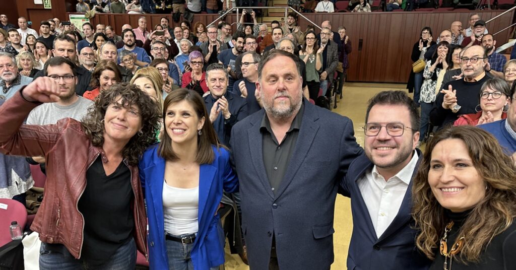 El president de la Generalitat, Pere Aragonès; el president d'ERC, Oriol Junqueras; la secretària general adjunta i portaveu d'ERC, Marta Vilalta, la vicepresidenta del Govern, Laura Vilagrà, i la diputada d'ERC al Congrés, Teresa Jordà (Guillem Roset, ACN)