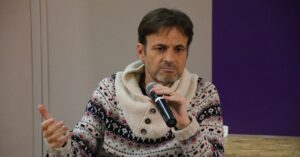Jaume Asens en el acto sobre amnistía y plurinacionalidad en la Casa de la Cultura de Girona (Ariadna Reche, ACN)