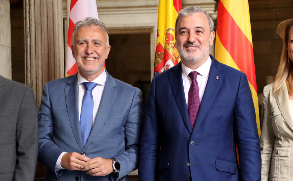 El alcalde de Barcelona, Jaume Collboni, se reúne con el ministro de Política Territorial y Memoria Democrática, Ángel Víctor Torres (ACN)