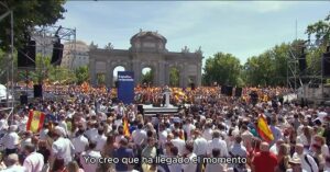 Captura de vídeo de la manifestació del PP a la Puerta de Alcalá de Madrid (Partit Popular, Twitter)