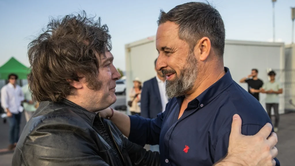 El presidente de Argentina, Javier Milei, y el líder de Vox, Santiago Abascal (Twitter)