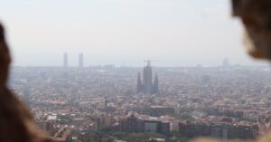 Vista panorámica de Barcelona desde las baterías del Turó de la Rovira (Blanca Blay, ACN)