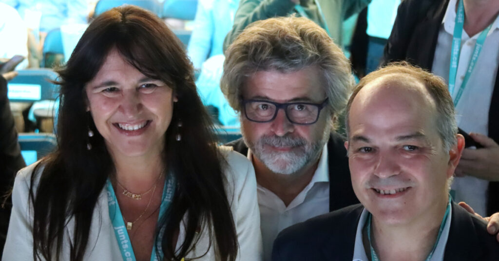 Laura Borràs, Antoni Castellà y Jordi Turull, en el congreso nacional de Junts en Calella (Nico Tomás, ACN)
