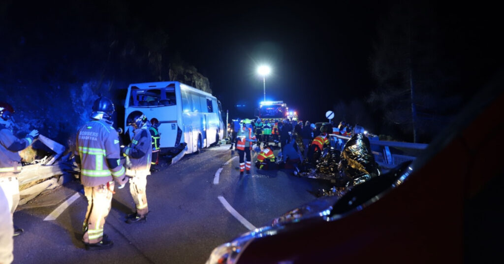 Accidente de autobús en Portè, Alta Cerdaña (Prefectura de los Pirineos Orientales)