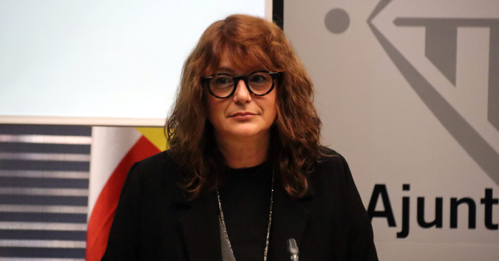 La primera teniente de alcaldía del Ayuntamiento de Barcelona, Laia Bonet, en la comisión no permanente de estudio sobre la problemática de la vivienda en Barcelona (Nazaret Romero, ACN)