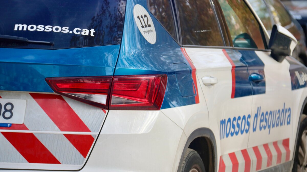 Vehículo policial de los Mossos d’Esquadra (Albert Segura, ACN)