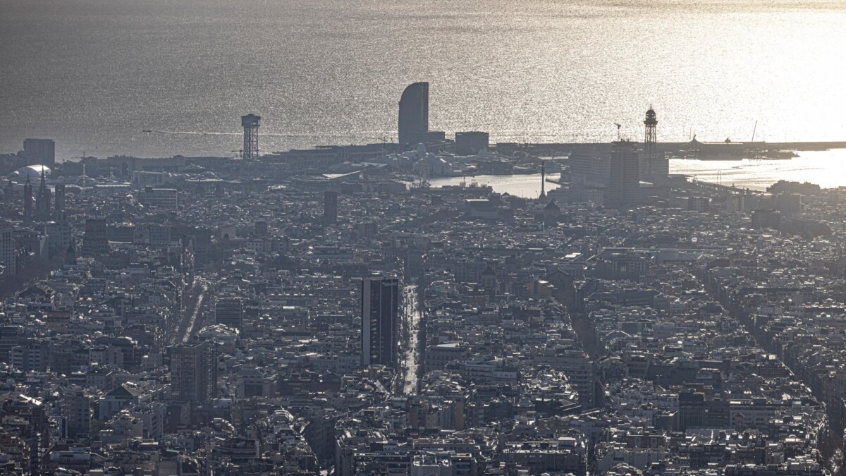 Panoràmica de la ciutat de Barcelona des de Collserola (Jordi Borràs, ACN)