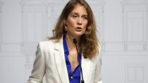 La líder de Comuns, Jéssica Albiach, en roda de premsa (ACN - Nico Tomás)