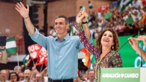 Pedro Sánchez y María Jesús Montero en el mitin de precampaña del Partido Socialista en Andalucía (PSOE)