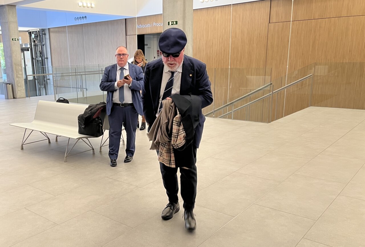 L'excomissari Villarejo entrant a declarar davant la Batllia d'Andorra