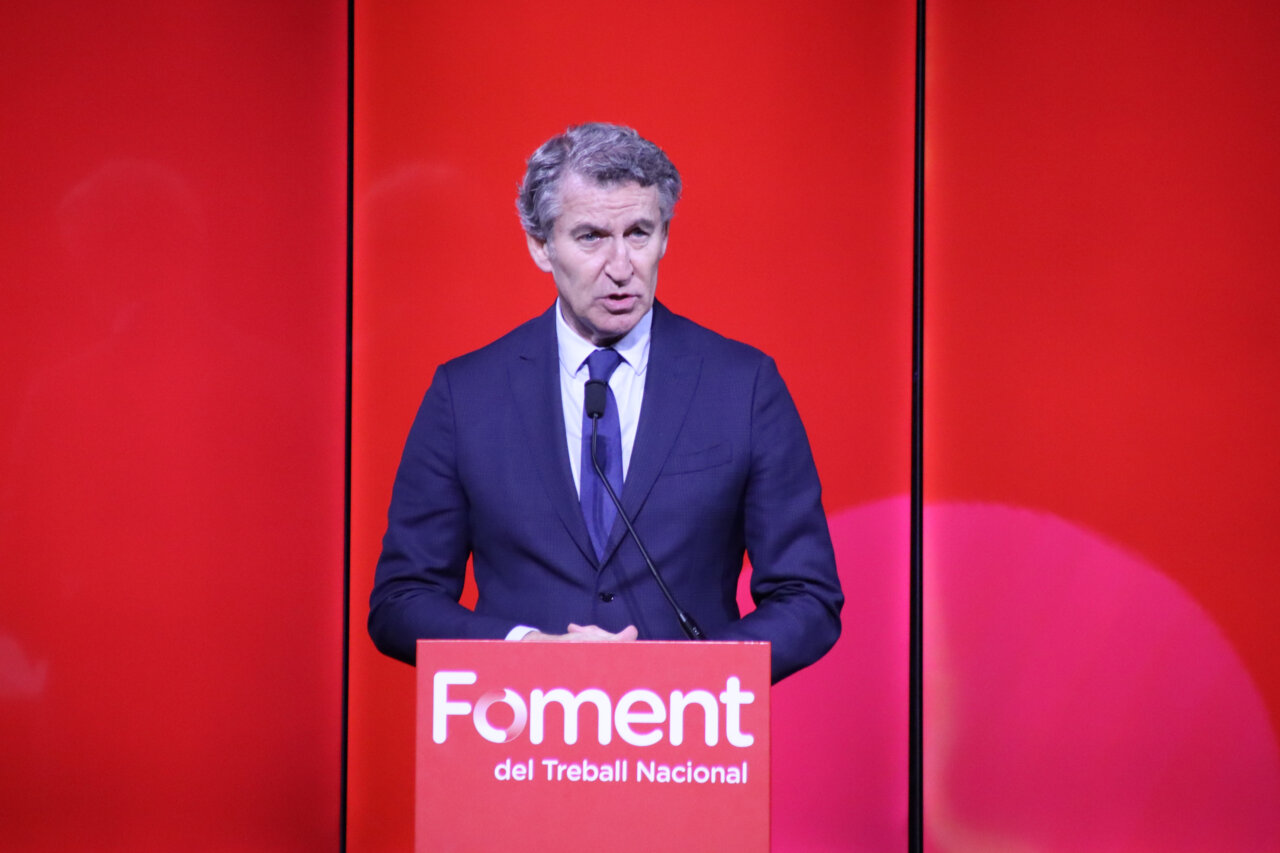 Alberto Núñez Feijóo parlant a Foment del Treball Nacional
