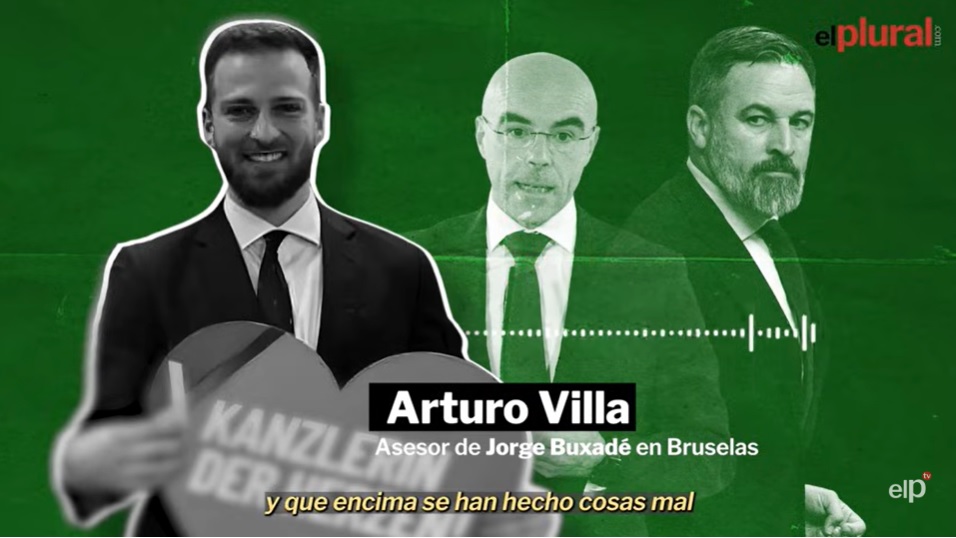 Arturo Villa parlant sobre donacions de la DANA amb Jorge Buxadé i Santiago Abascal