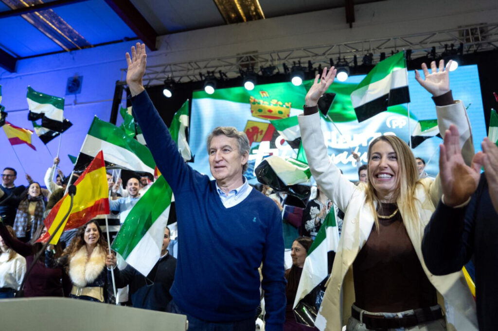 Feijóo i Guardiola en un míting a Navalmoral de la Mata, a Cáceres (ACN)