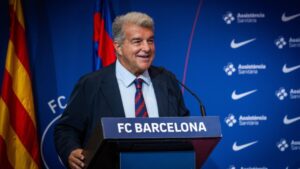 A pesar de sus colosales errores y mentiras, Joan Laporta lo tiene todo de cara para ganar las elecciones