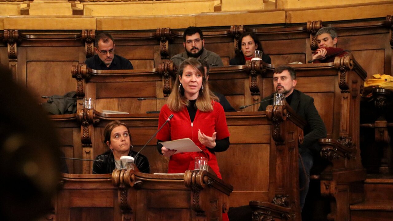 La presidenta de BComú, Janet Sanz, al seu últim plenari (Blanca Blay, ACN)