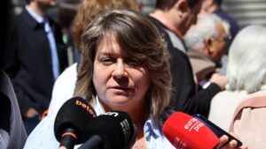 La nueva presidenta de la Federación de ERC Barcelona, Creu Camacho, en una atención en el marco del Congreso Regional del partido que se ha celebrado en la capital catalana (Nazaret Romero, ACN)