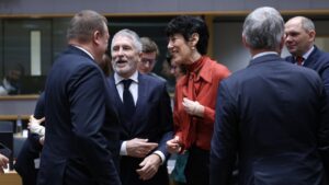 El ministre de l'Interior del Govern d'Espanya, Fernando Grande-Marlaska, i la ministra d'Inclusió Social i Migracions, Elma Saiz, a la reunió d'aquest dilluns a Brussel·les (Consell de la UE)