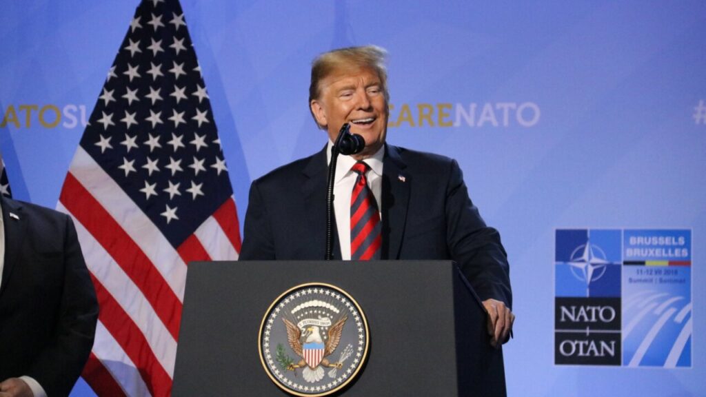 Donald Trump, president dels Estats Units, durant la roda de premsa posterior a la cimera de l’OTAN a Brussel·les el 12 de juliol del 2018 (Natàlia Segura, ACN)