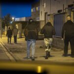 Neonazis rapats i tatuats que han acudit a la inauguració d'un local de Núcleo Nacional a Sentmenat (Jordi Borràs, ACN)