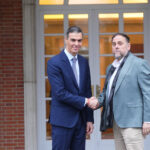 Pedro Sánchez i Oriol Junqueras es donen la mà a La