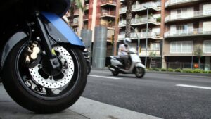 El parc de motos de Barcelona ha crescut un 30% en 7 anys (Guillem Sánchez, ACN)