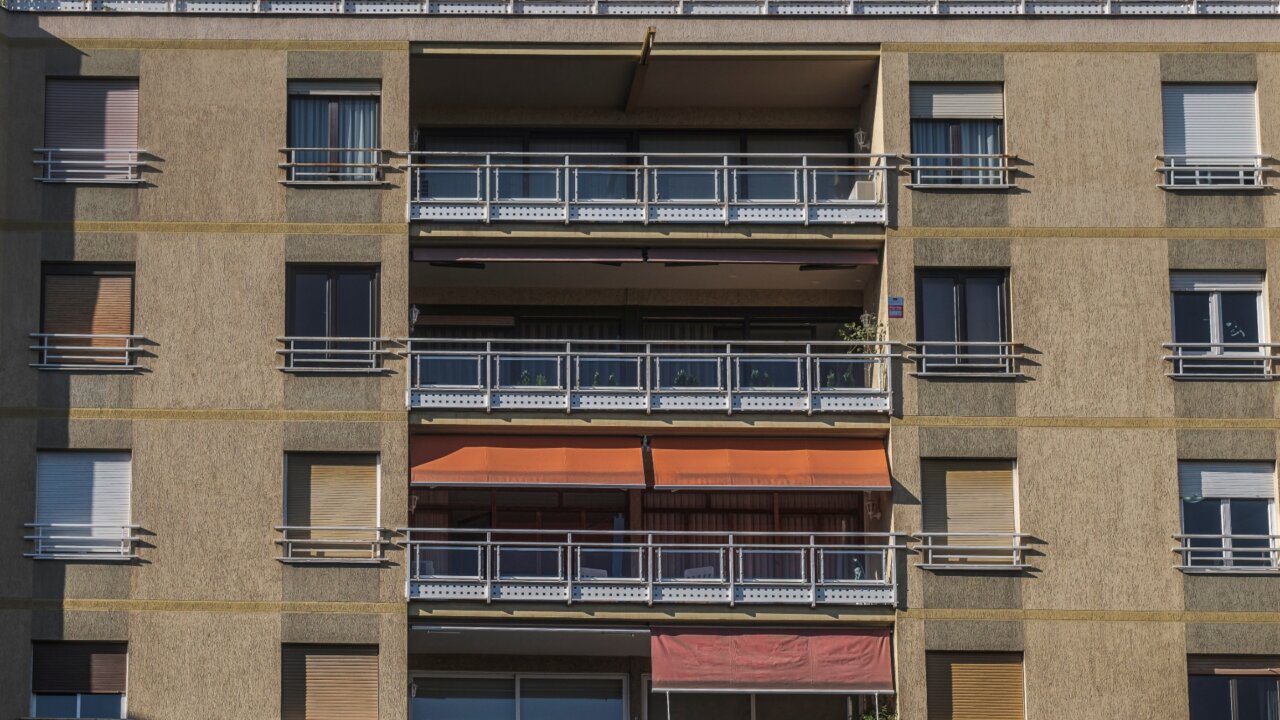 Fachada de un bloque de pisos (Jordi Borràs, ACN)