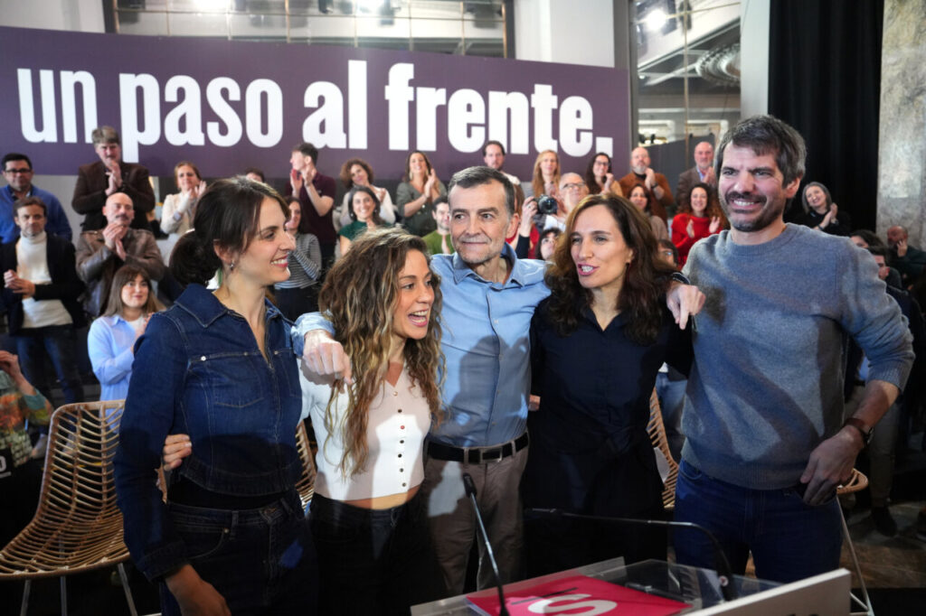 Rita Maestre, Lara Hernández, Antonio Maíllo, Mónica García y Ernest Urtasun en el acto de Sumar, Comuns, Más Madrid e IU (Javier Barbancho, ACN)
