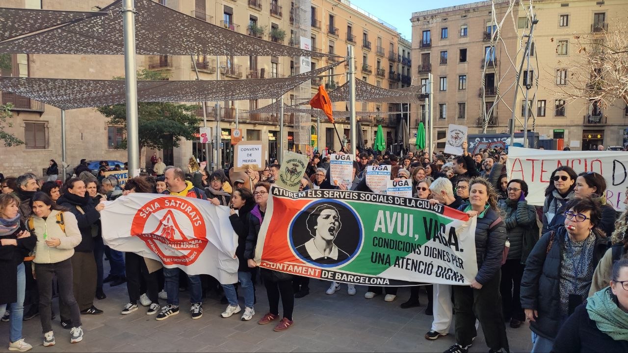Movilización de los trabajadores y trabajadoras de los servicios sociales en Barcelona (Foto: CGT)