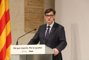 El president de la Generalitat, Salvador illa, en l'acte institucional del 8-M (Norma Vidal, ACN)