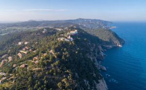 Muntanya de Sant Sebastià (SOS Costa Brava, Paisatgesverticals.cat)