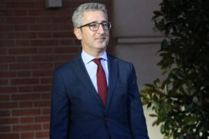 El ministre d'Hisenda, Arcadi España, a la Moncloa (Miquel Vera Ligero, ACN)
