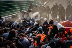 Mossos usant gas pebre (ACN)