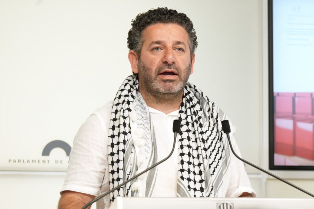 Saif Abukeshek, Parlament de Catalunya