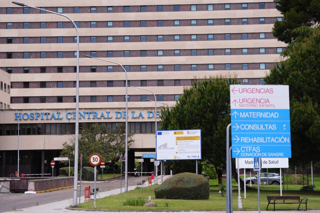 L'hospital militar Gómez Ulla de Madrid, aquest diumenge (Javier Barbancho, ACN)