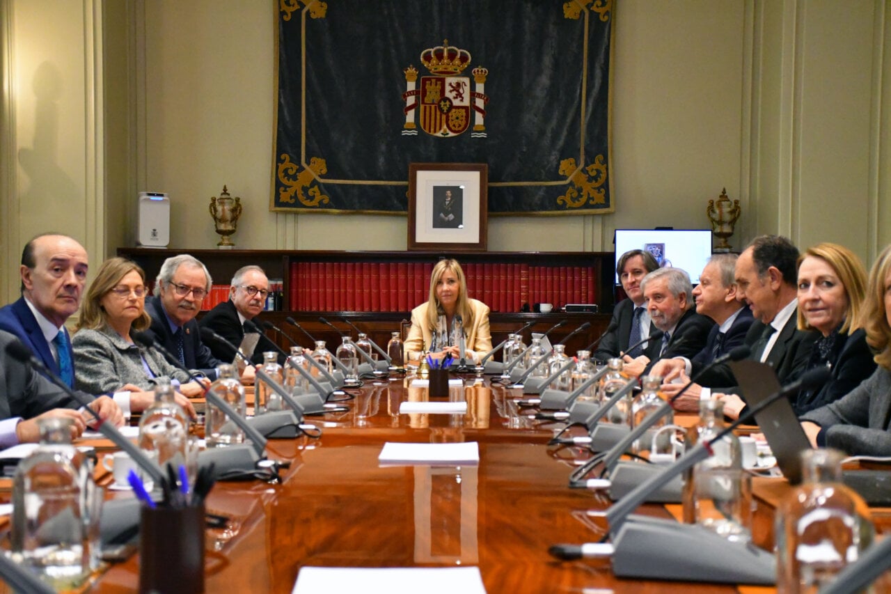 La presidenta del CGPJ, Isabel Perelló, al ple per a la idoneïtat de la nova fiscal general, Teresa Peramato Data de publicació dimecres 26 de novembre del 2025, 1246 Localització Madrid Autor CGPJ