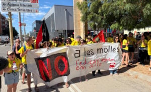 Manifestació de docents a Tortosa (Anna Ferràs - ACN)