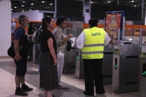Passatgers a l'estació de Rodalies de Catalunya. (ACN)
