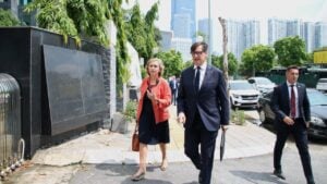 El president de la Generalitat, Salvador Illa, arriba al Centre d'Innovació Nacional del Vietnam, a Hanoi (Sara Soteras, ACN)