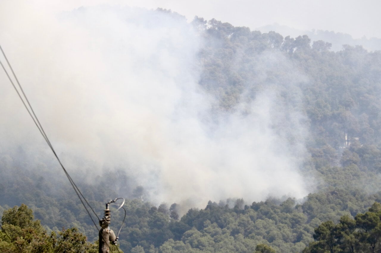 Fum a l'incendi de Sentmenat (Jordi Pujolar - ACN)