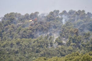 Helicòpter dels Bombers a Sentmenat (Jordi Pujolar - ACN)