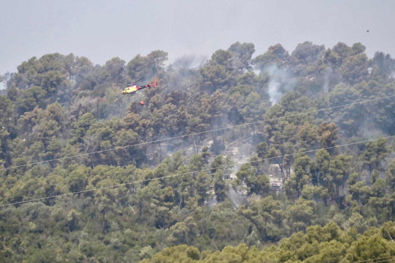 Helicòpter dels Bombers a Sentmenat (Jordi Pujolar - ACN)